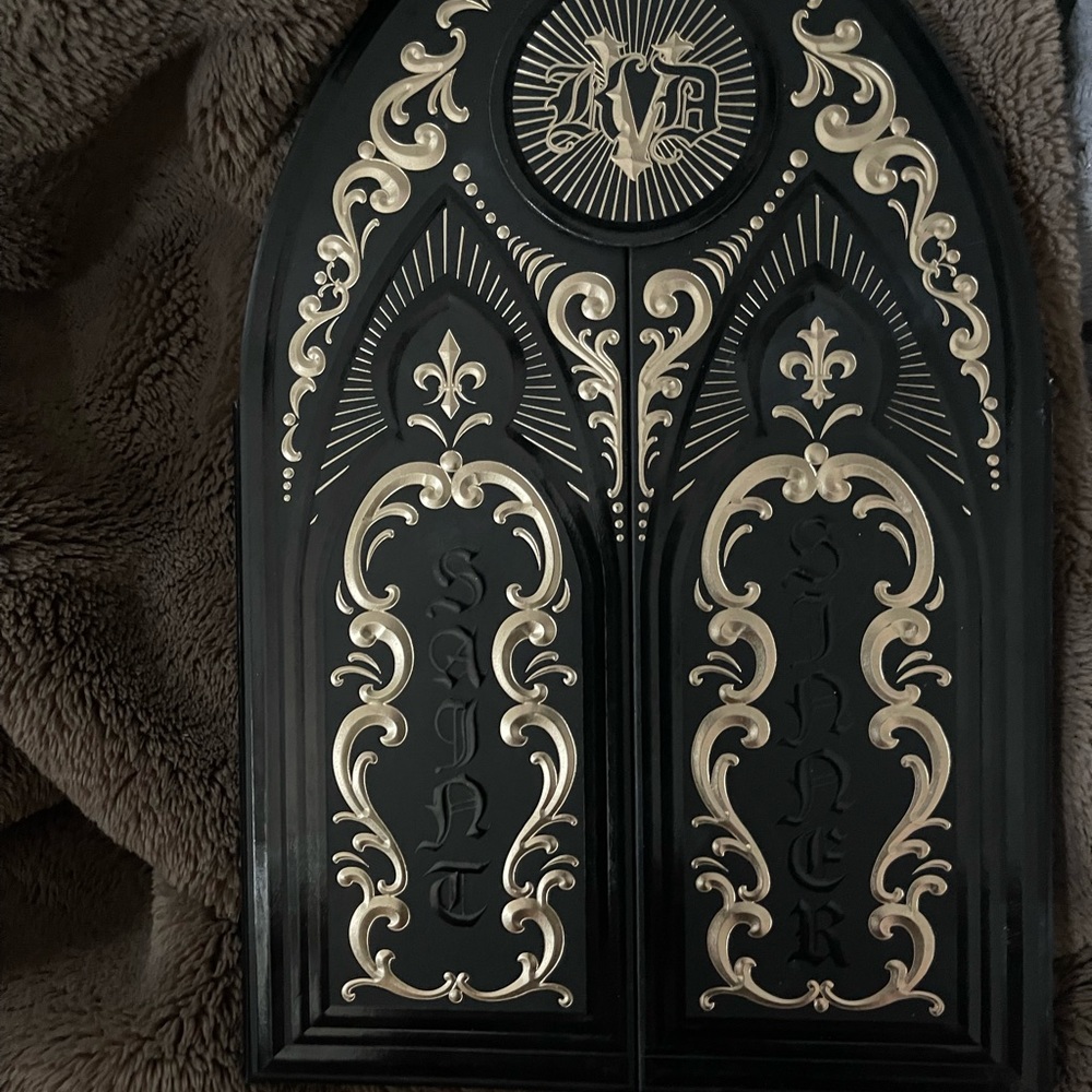 KAT VON D SAINT AND SINNER PALETTE